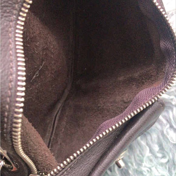 ROOTS Leather Crossbody Bag - Picture 4 of 4